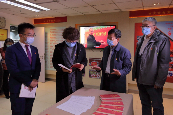 ������ί�����쵼С�鵽��������˹͡��Ƶ�